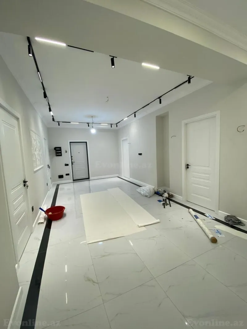 Satılır 4 otaqlı Mənzil Yeni tikili 210 m² Xətai r. - şəkil 2