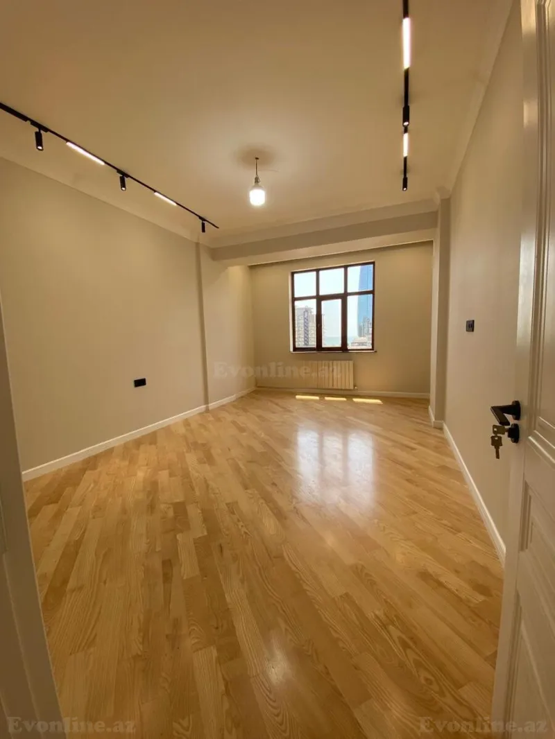 Satılır 4 otaqlı Mənzil Yeni tikili 210 m² Xətai r. - şəkil 11