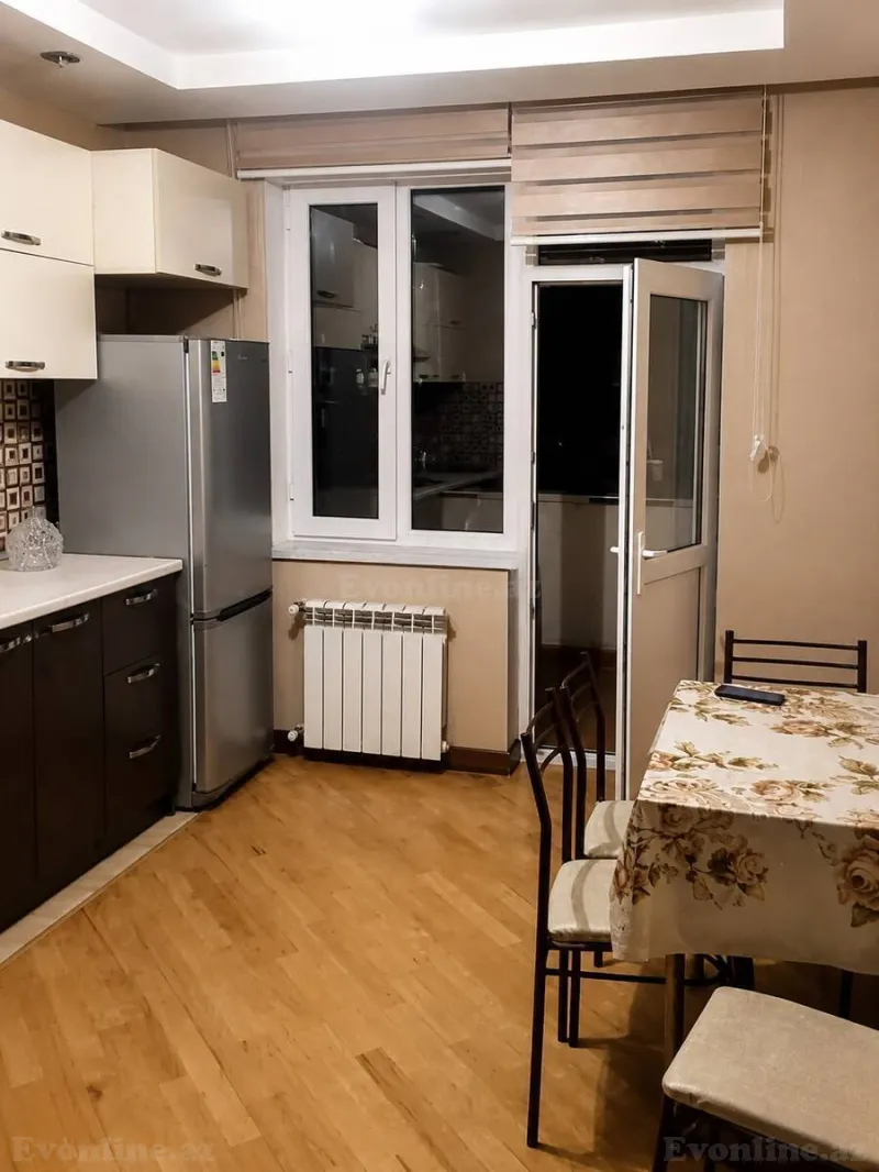 Kirayə verilir 2 otaqlı Mənzil Köhnə tikili 75 m² Nəriman Nərimanov m. - şəkil 9