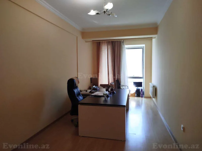 Kirayə verilir Ofis 123 m² Elmlər Akademiyası m. - şəkil 4