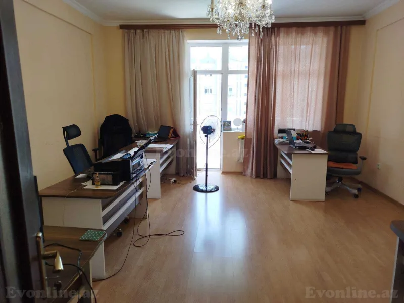 Kirayə verilir Ofis 123 m² Elmlər Akademiyası m. - şəkil 5