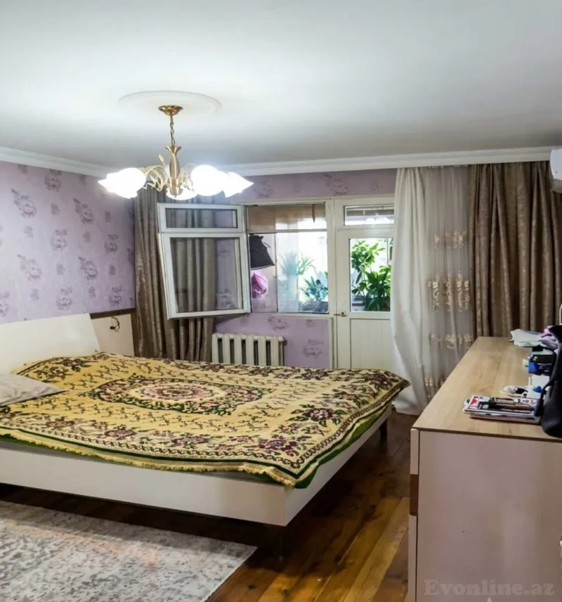 Satılır 5 otaqlı Mənzil Köhnə tikili 120 m² Xalqlar Dostluğu m. - şəkil 2