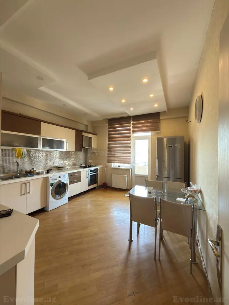 Satılır 2 otaqlı Mənzil Yeni tikili 100 m² 28 May m. - şəkil 3