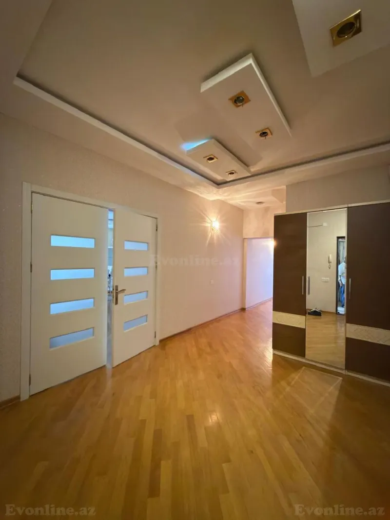 Satılır 2 otaqlı Mənzil Yeni tikili 100 m² 28 May m. - şəkil 8