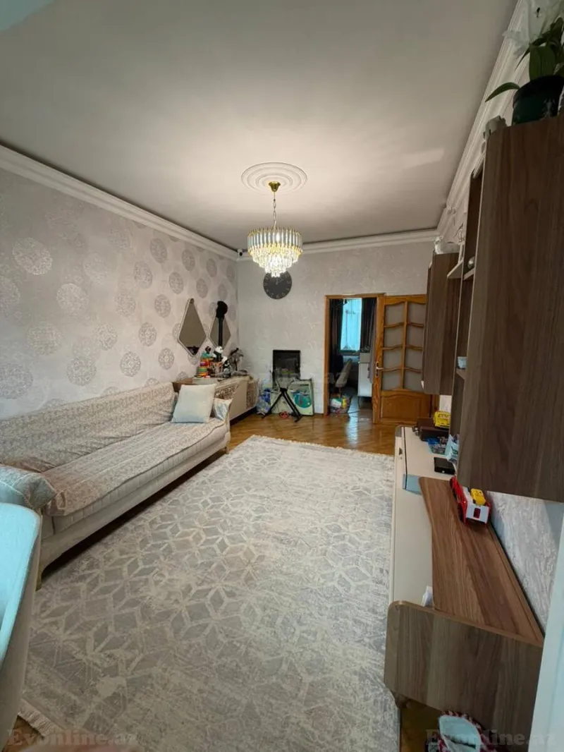 Satılır 2 otaqlı Mənzil Köhnə tikili 50 m² Memar Əcəmi m. - şəkil 4