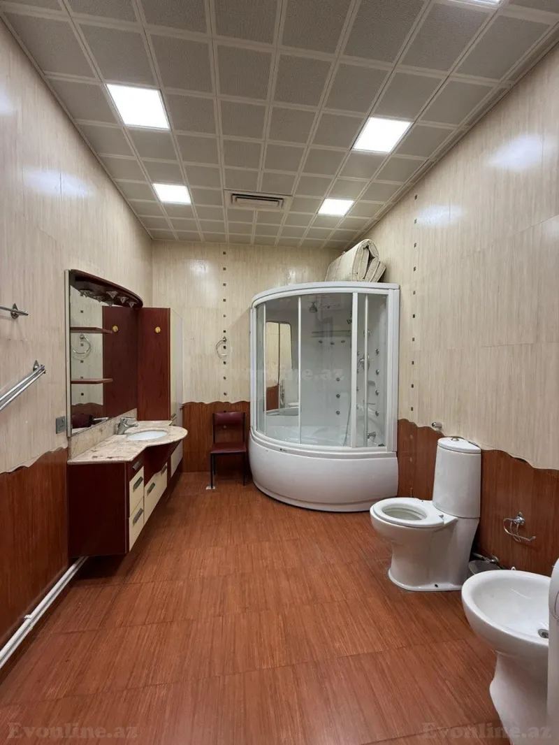 Kirayə verilir Ofis 230 m² Nizami m. - şəkil 4