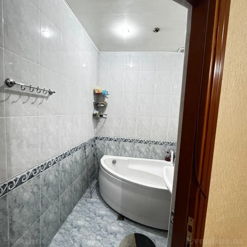 Satılır 3 otaqlı Mənzil Yeni tikili 130 m² Gənclik m. - şəkil 18