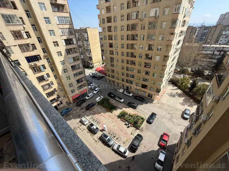 3 otaqlı Mənzil 110 m² Azadlıq prospekti m. Satılır