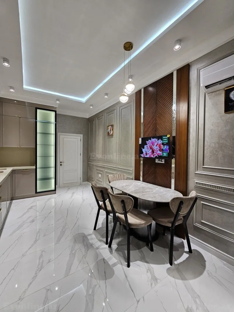 Satılır 4 otaqlı Mənzil Yeni tikili 190 m² Xətai r. - şəkil 10