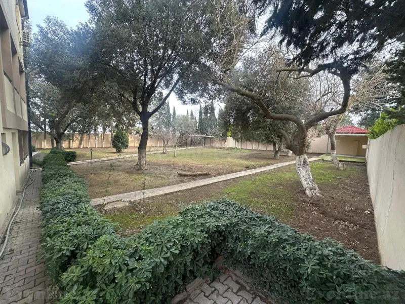 5 otaqlı Həyət evi 350 m² Mərdəkan Satılır