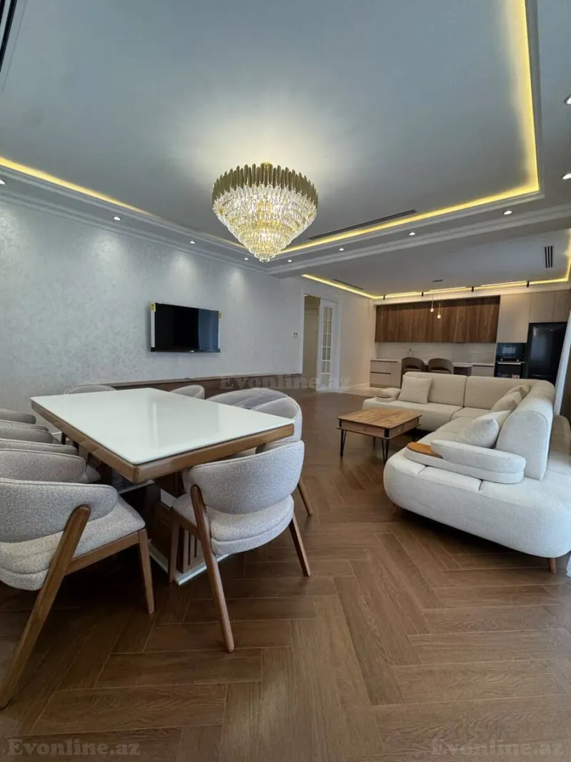 Kirayə verilir 3 otaqlı Mənzil Yeni tikili 160 m² Xətai r.