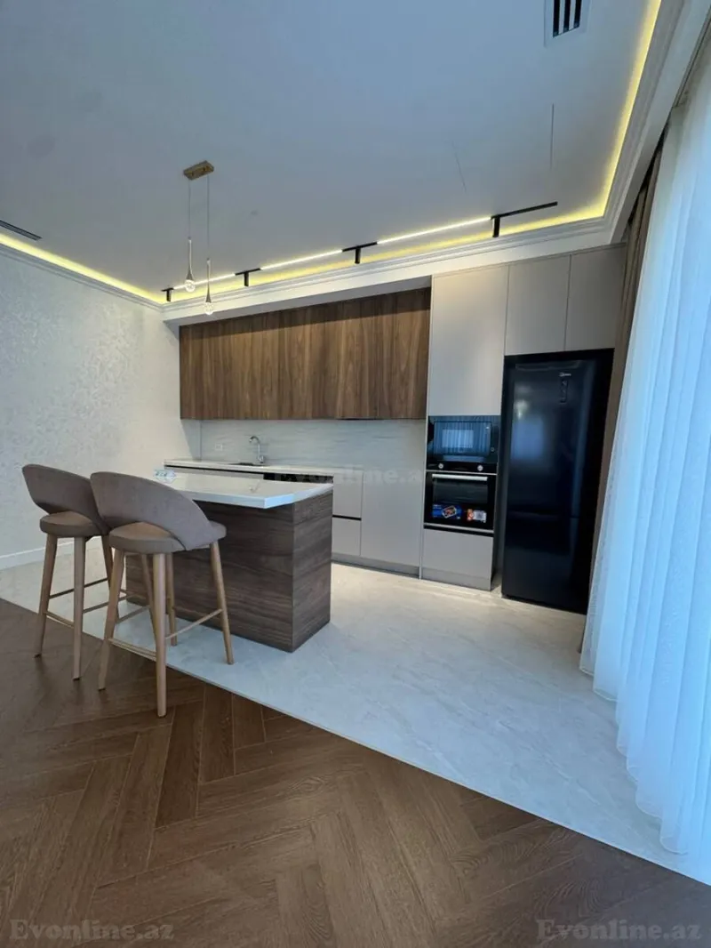 Kirayə verilir 3 otaqlı Mənzil Yeni tikili 160 m² Xətai r. - şəkil 4