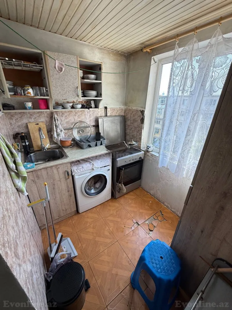 Satılır 2 otaqlı Mənzil Köhnə tikili 55 m² Xalqlar Dostluğu m. - şəkil 4