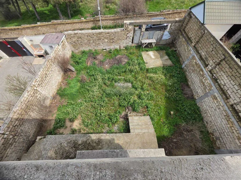 Satılır 10 otaqlı Həyət evi 650 m² Qara Qarayev m. - şəkil 2