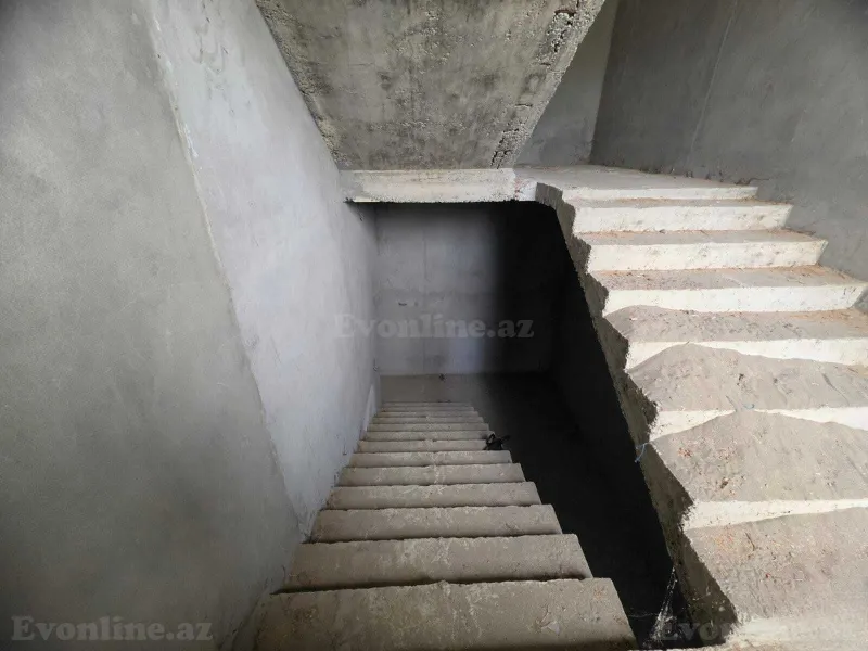 Satılır 10 otaqlı Həyət evi 650 m² Qara Qarayev m. - şəkil 7