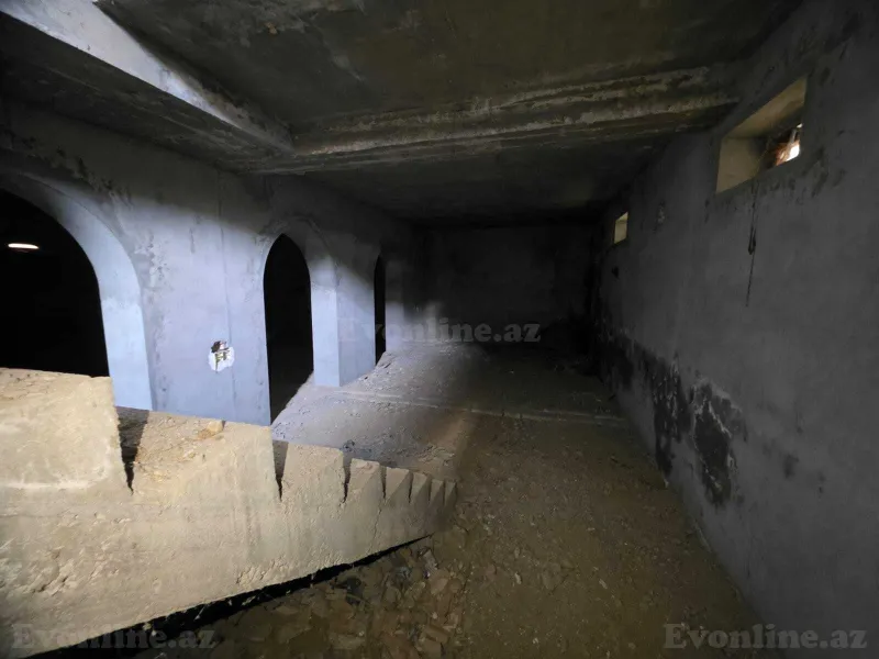 Satılır 10 otaqlı Həyət evi 650 m² Qara Qarayev m. - şəkil 8