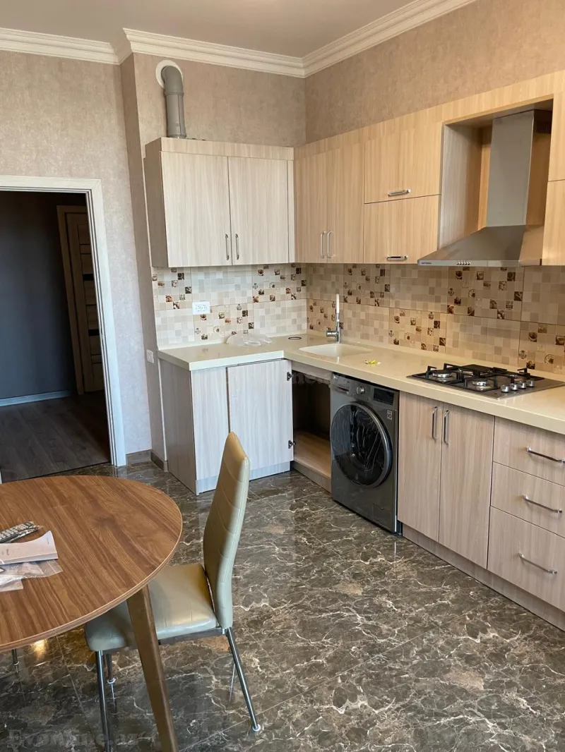 Kirayə verilir 3 otaqlı Mənzil Yeni tikili 100 m² Yasamal - şəkil 7