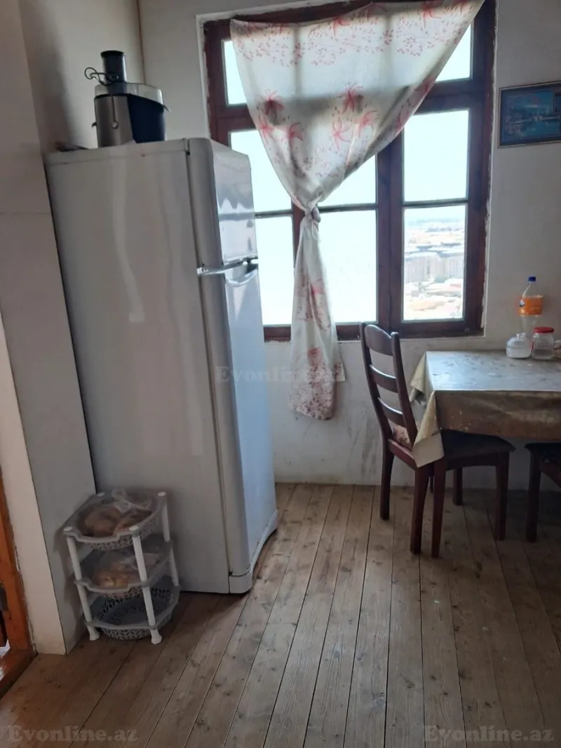 Satılır 5 otaqlı Həyət evi 150 m² Bayıl - şəkil 8