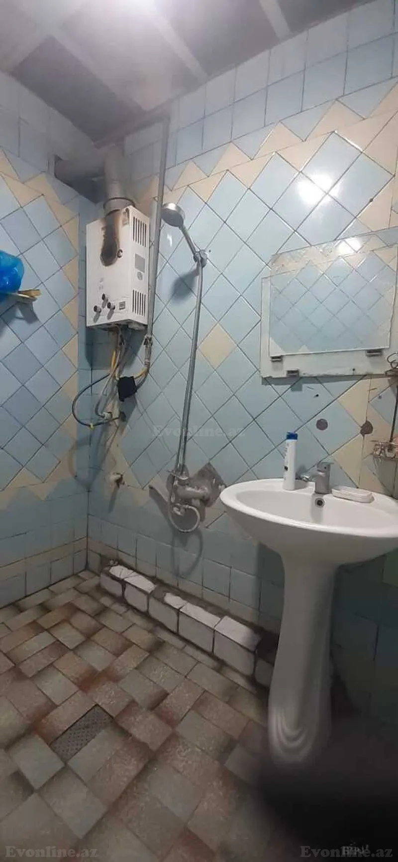 Satılır 2 otaqlı Mənzil Köhnə tikili 42 m² Memar Əcəmi m. - şəkil 6