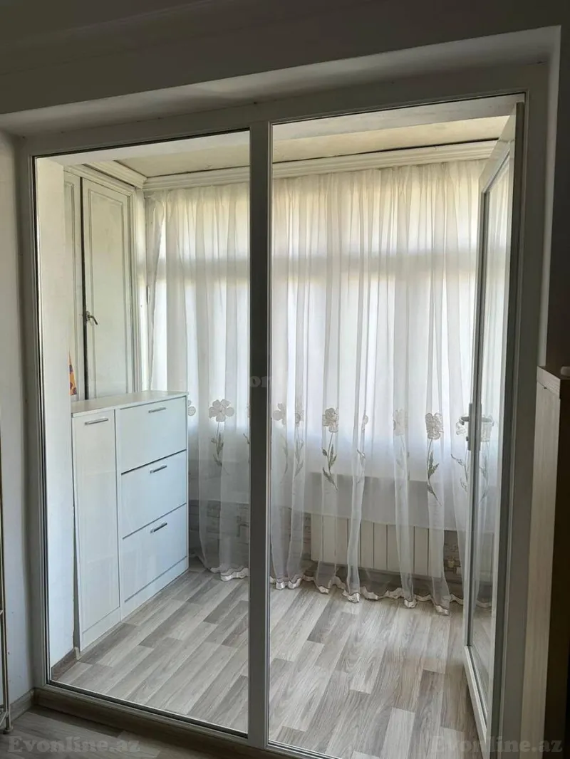Satılır 2 otaqlı Mənzil Köhnə tikili 42 m² Neftçilər m. - şəkil 3