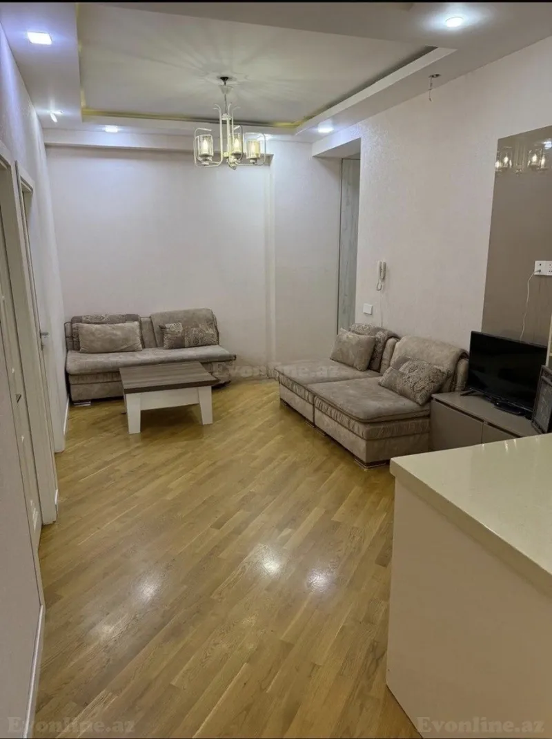 3 otaqlı Mənzil 80 m² Elmlər Akademiyası m. Kirayə verilir