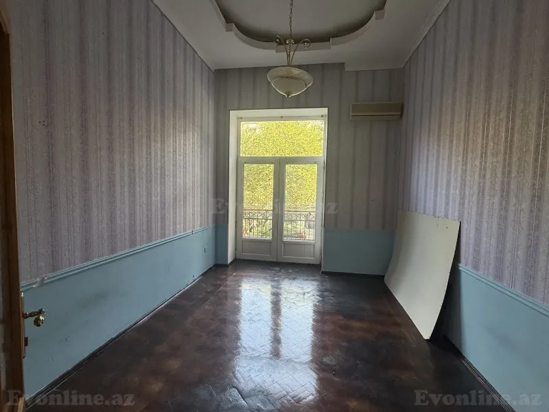 Kirayə verilir 3 otaqlı Mənzil Köhnə tikili 90 m² 28 May m. - şəkil 9