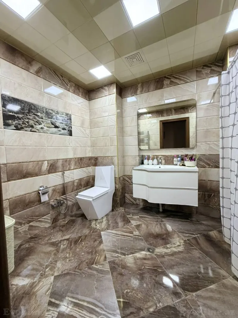 Satılır 3 otaqlı Mənzil Yeni tikili 150 m² İnşaatçılar m. - şəkil 6