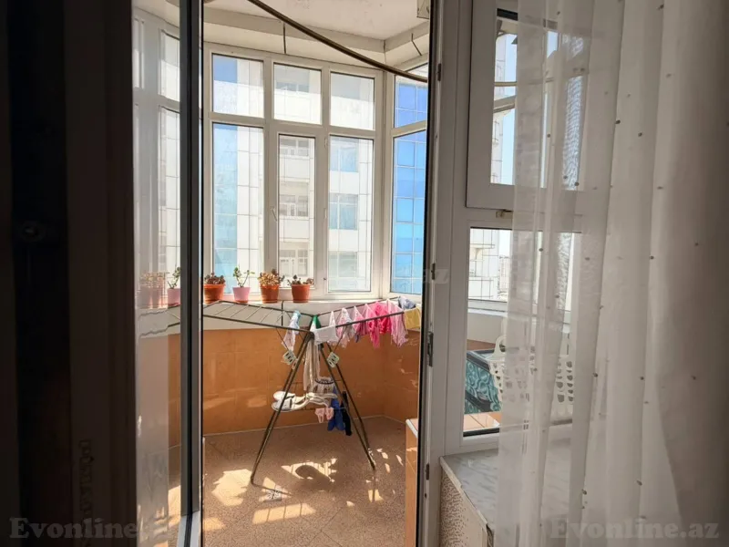 Satılır 3 otaqlı Mənzil Yeni tikili 150 m² İnşaatçılar m. - şəkil 10