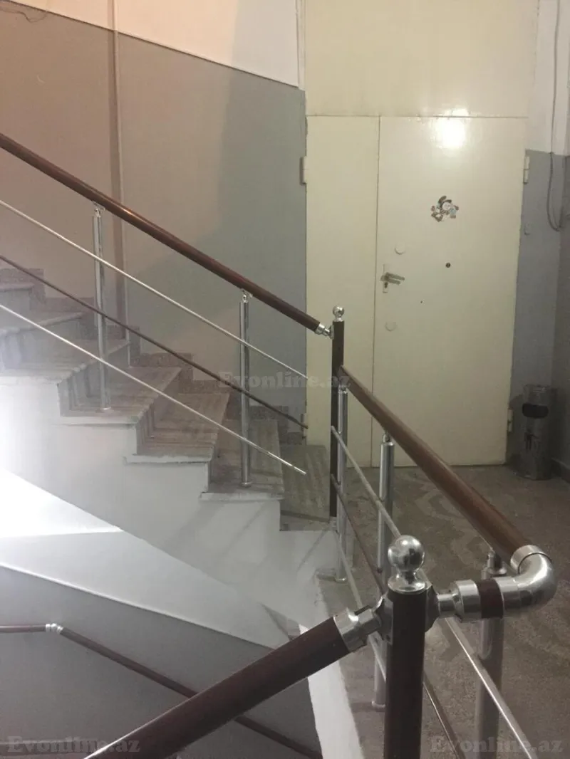 Kirayə verilir 1 otaqlı Mənzil Köhnə tikili 42 m² Sahil m. - şəkil 3