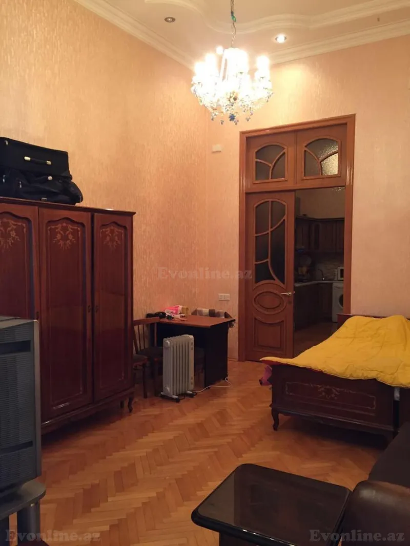 Kirayə verilir 1 otaqlı Mənzil Köhnə tikili 42 m² Sahil m. - şəkil 6