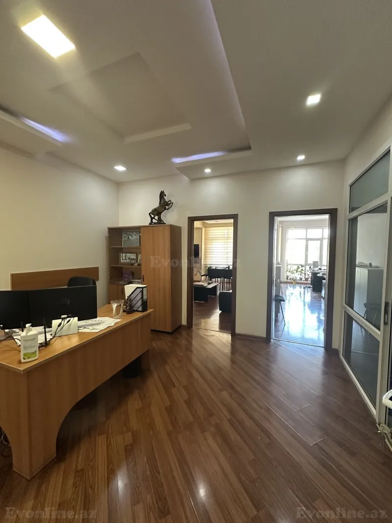 Satılır Ofis 350 m² İnşaatçılar m. - şəkil 11