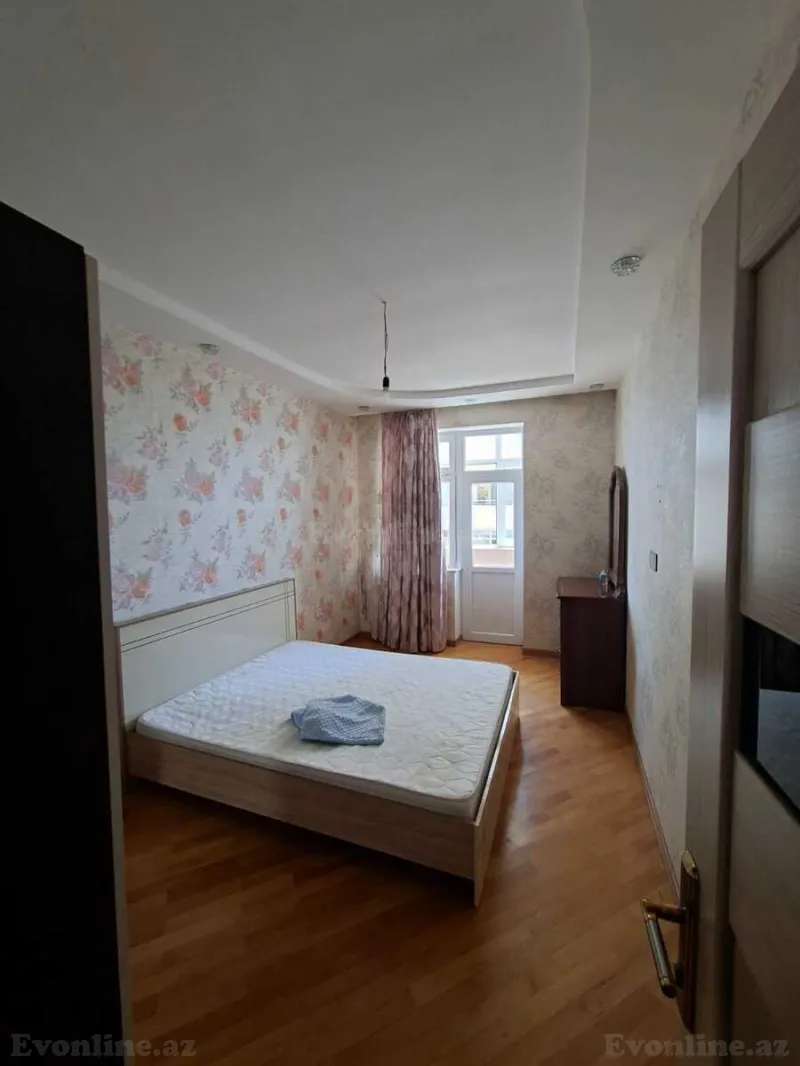 Kirayə verilir 3 otaqlı Mənzil Yeni tikili 120 m² İnşaatçılar m. - şəkil 11