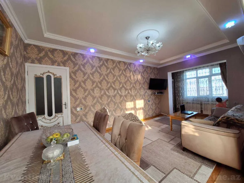 Satılır 2 otaqlı Mənzil Köhnə tikili 70 m² Nəsimi m. - şəkil 2