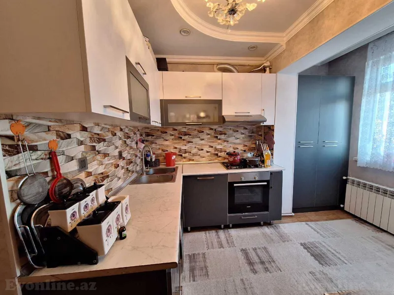 Satılır 2 otaqlı Mənzil Köhnə tikili 70 m² Nəsimi m. - şəkil 3
