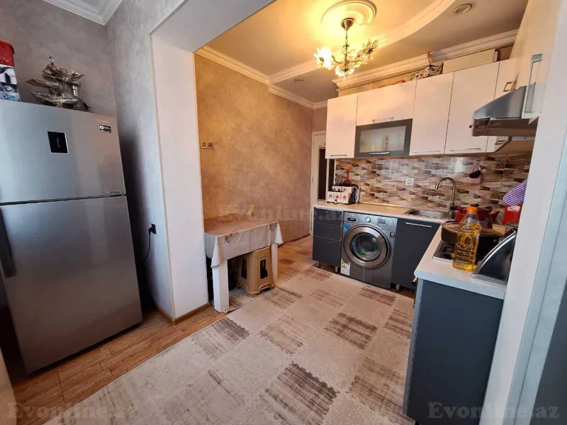 Satılır 2 otaqlı Mənzil Köhnə tikili 70 m² Nəsimi m. - şəkil 4