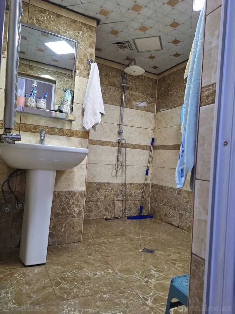Satılır 2 otaqlı Mənzil Köhnə tikili 70 m² Nəsimi m. - şəkil 8