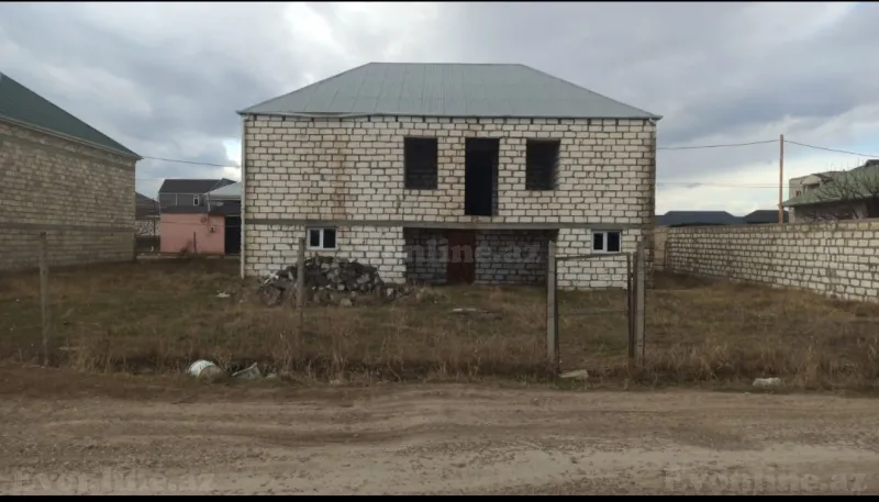 3 otaqlı Həyət evi 6 m² Ağstafa Satılır