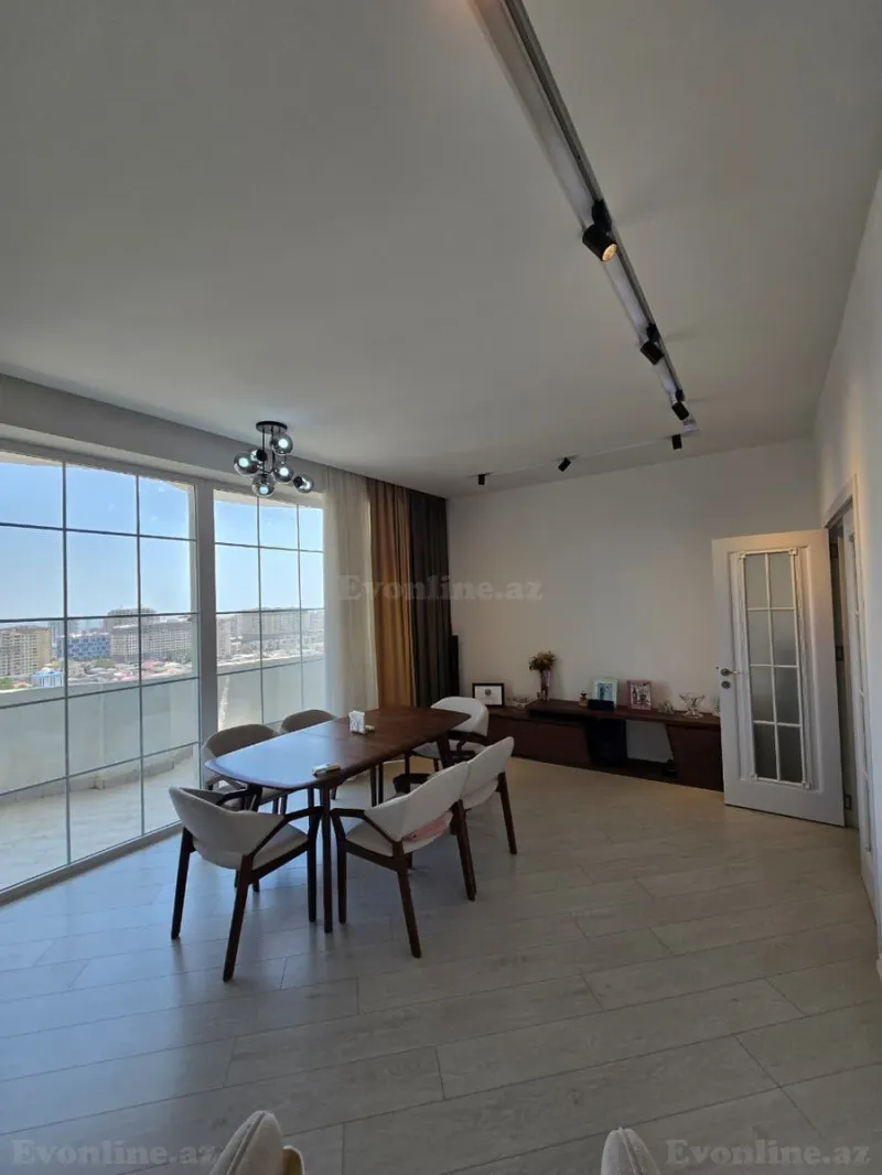 Satılır 3 otaqlı Mənzil Yeni tikili 125 m² İnşaatçılar m. - şəkil 4