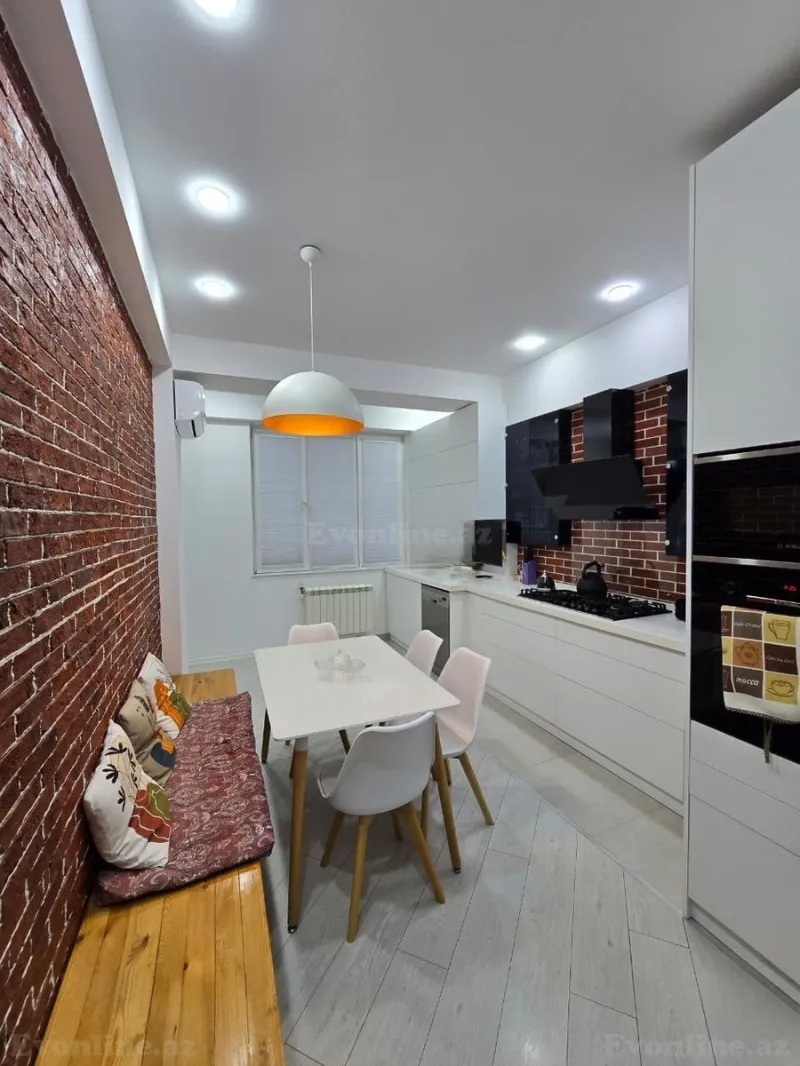 Satılır 3 otaqlı Mənzil Yeni tikili 125 m² İnşaatçılar m. - şəkil 6