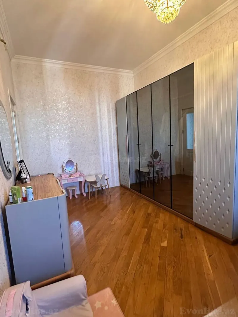 Satılır 3 otaqlı Mənzil Yeni tikili 111 m² Memar Əcəmi m. - şəkil 9