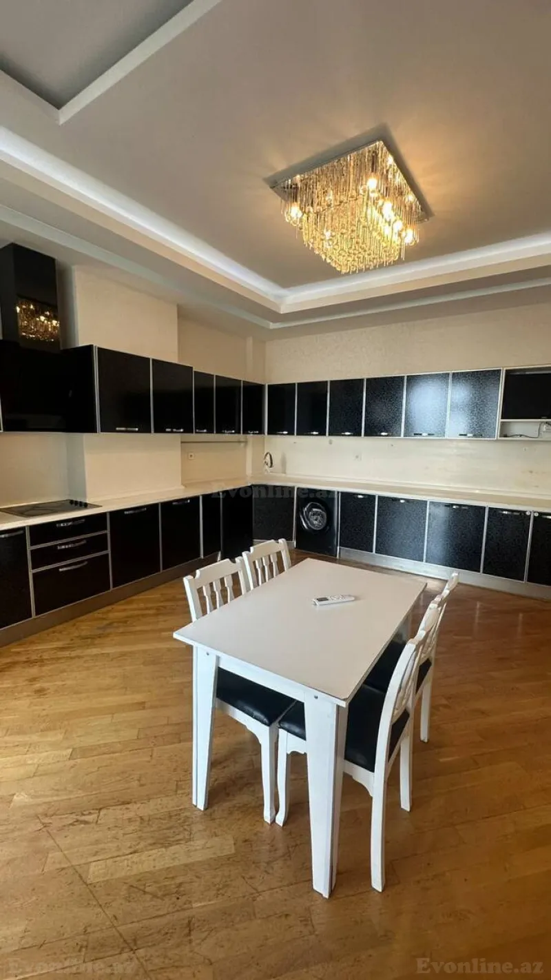 Kirayə verilir 4 otaqlı Mənzil Yeni tikili 230 m² 28 May m. - şəkil 2