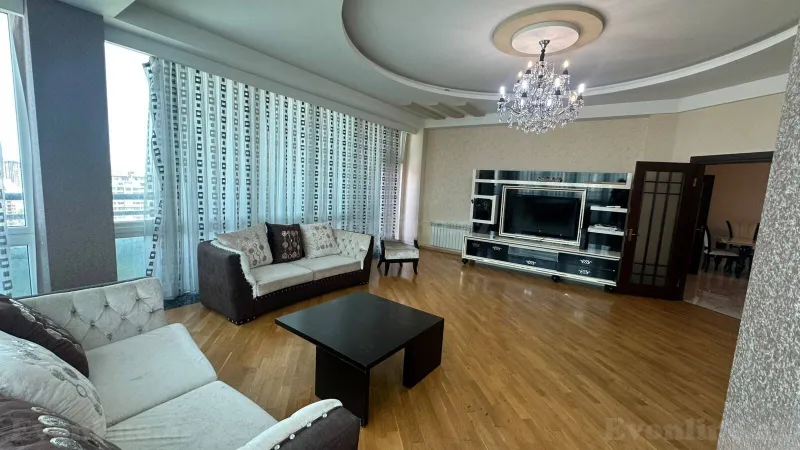 Kirayə verilir 4 otaqlı Mənzil Yeni tikili 230 m² 28 May m. - şəkil 12