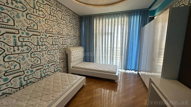 Kirayə verilir 4 otaqlı Mənzil Yeni tikili 230 m² 28 May m. - şəkil 23