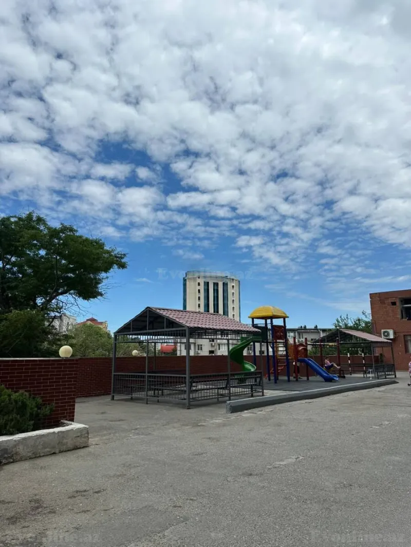 Satılır 2 otaqlı Mənzil Yeni tikili 72 m² Yasamal r. - şəkil 2