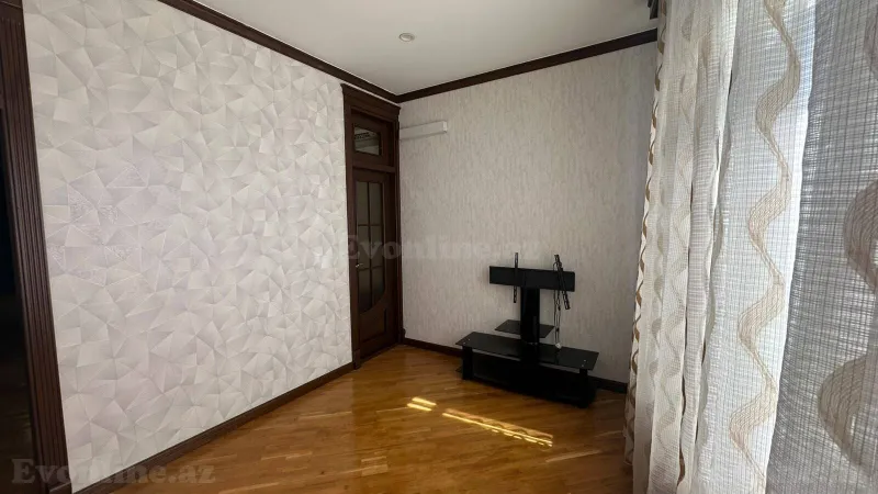 Kirayə verilir 5 otaqlı Mənzil Yeni tikili 240 m² 28 May m. - şəkil 19