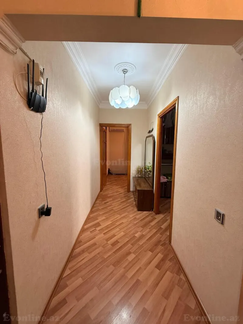 Satılır 2 otaqlı Mənzil Köhnə tikili 65 m² Həzi Aslanov m. - şəkil 13