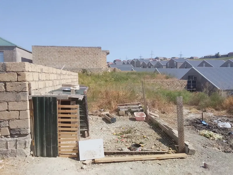 Torpaq Qobu Satılır