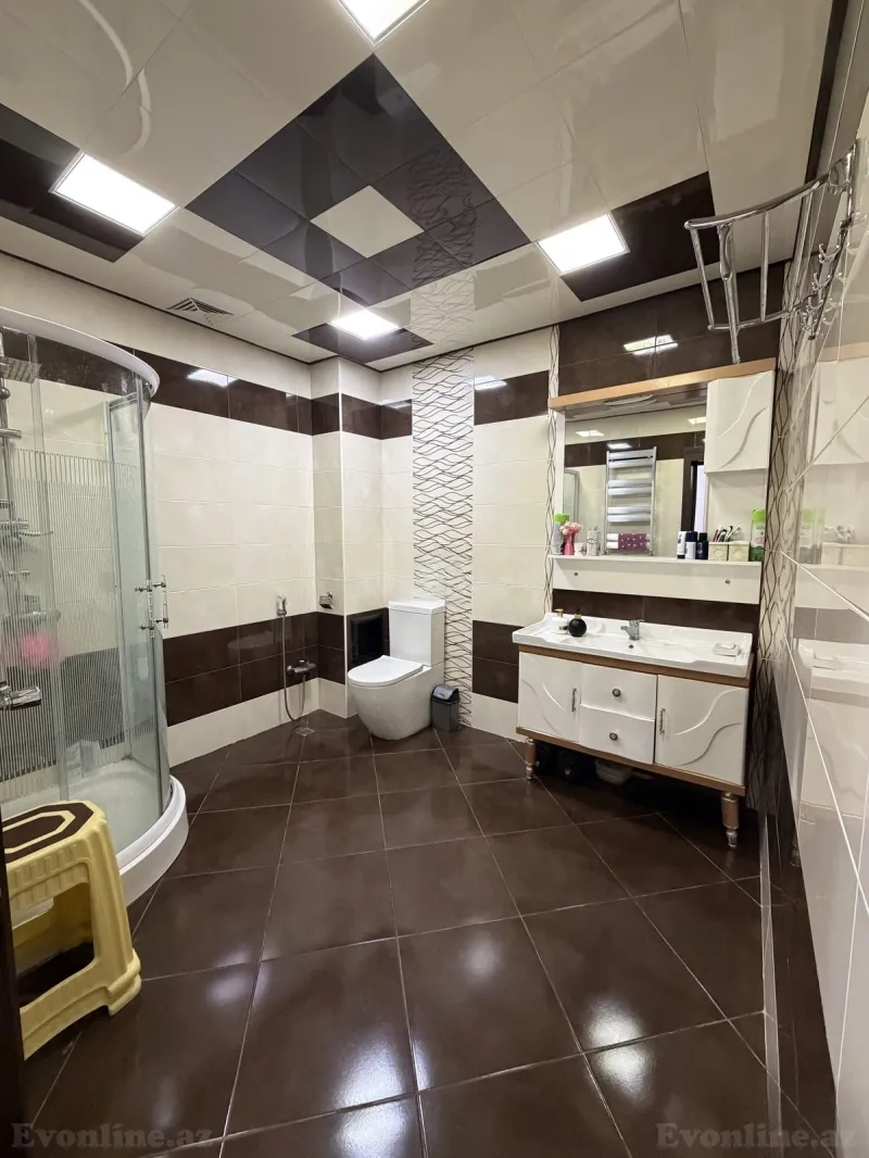 Satılır 4 otaqlı Mənzil Yeni tikili 210 m² 20 Yanvar m. - şəkil 15