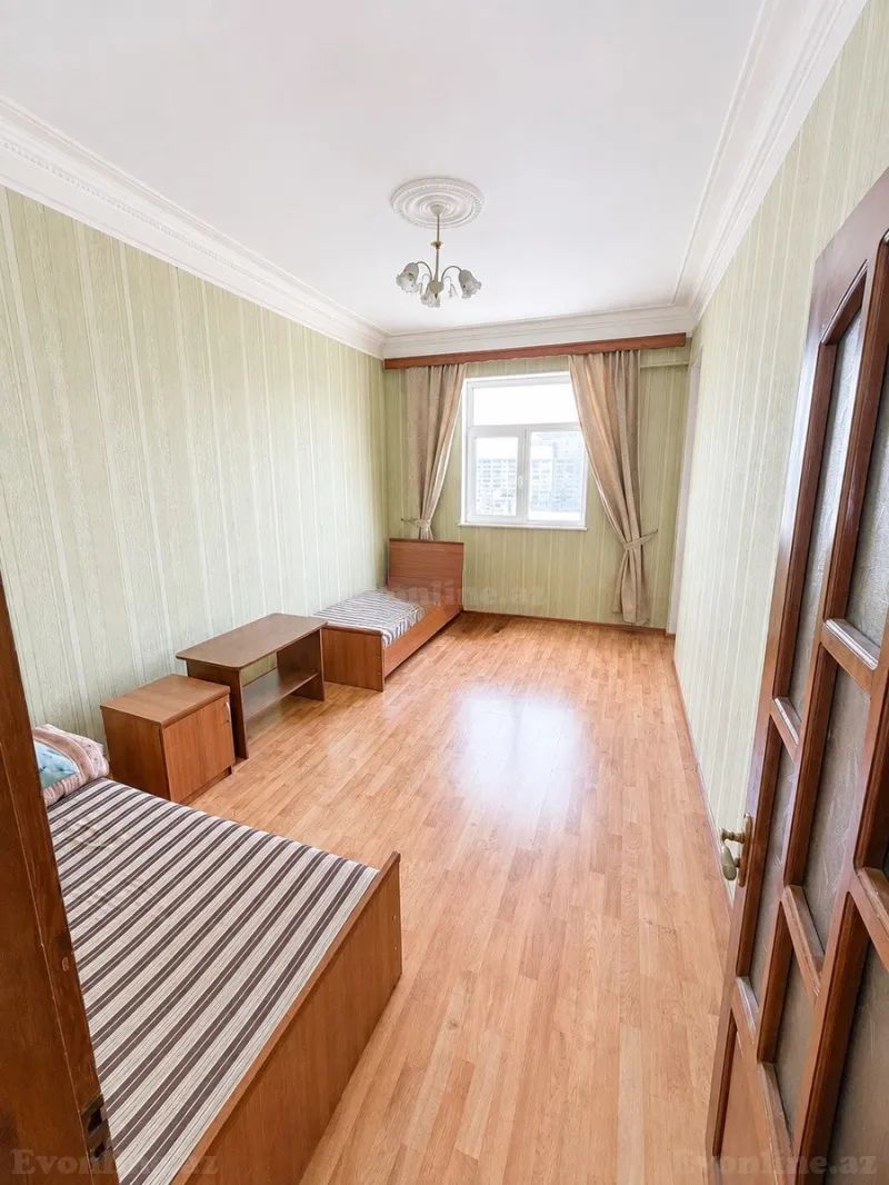 Satılır 3 otaqlı Mənzil Yeni tikili 112 m² Neftçilər m. - şəkil 2