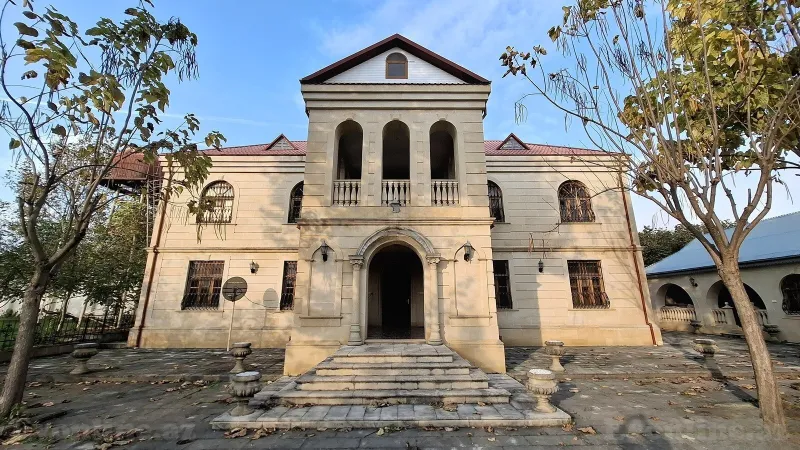 5 otaqlı Həyət evi 160 m² Qəbələ Kirayə verilir